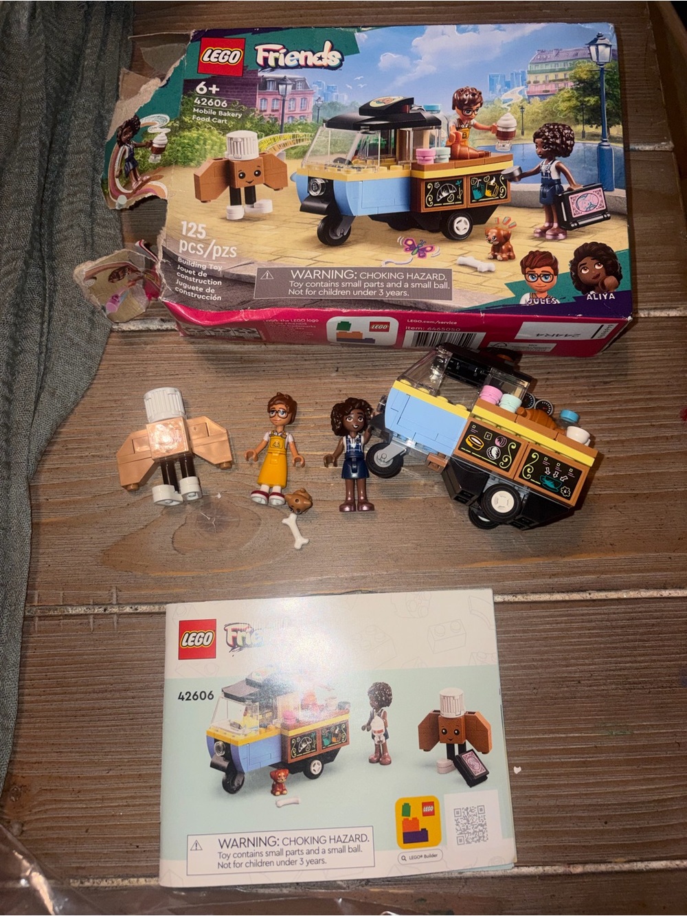 LEGO Friends Mobile Bakery Toy Van in Blue and Yellow – LEGO 42606